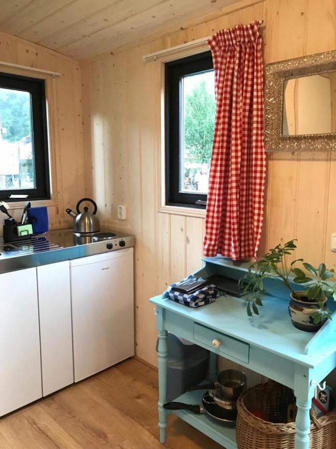 Camping Het Vossenhol 埃尔默洛 外观 照片