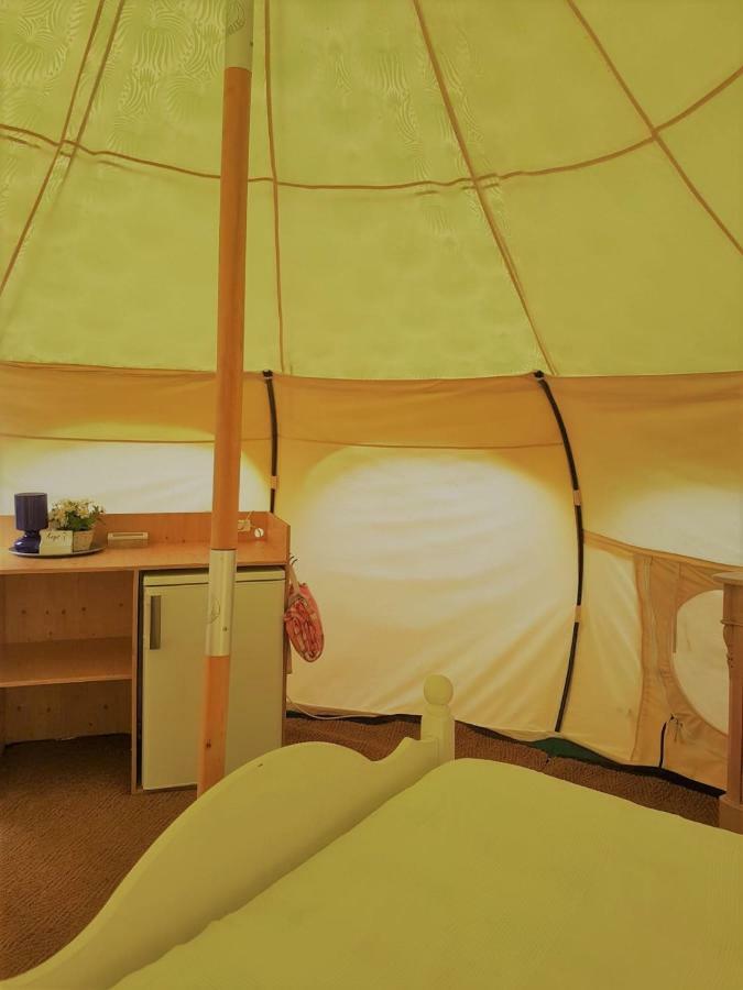 Camping Het Vossenhol 埃尔默洛 外观 照片